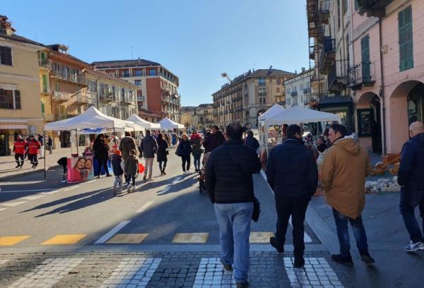 Domenica di shopping C’è il record di adesioni