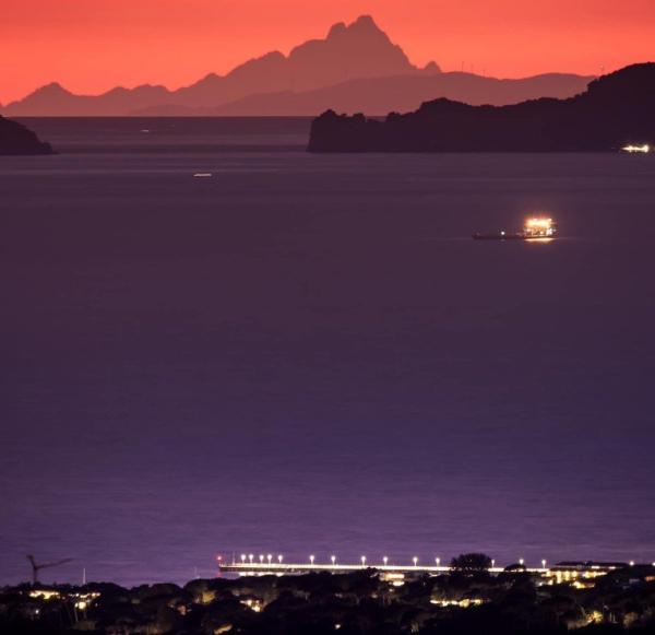 Il Viso visto da Camaiore scattata da 260 km