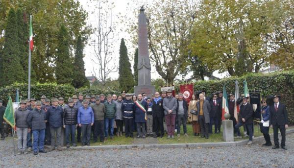 IV Novembre domenica a Barge e Bagnolo