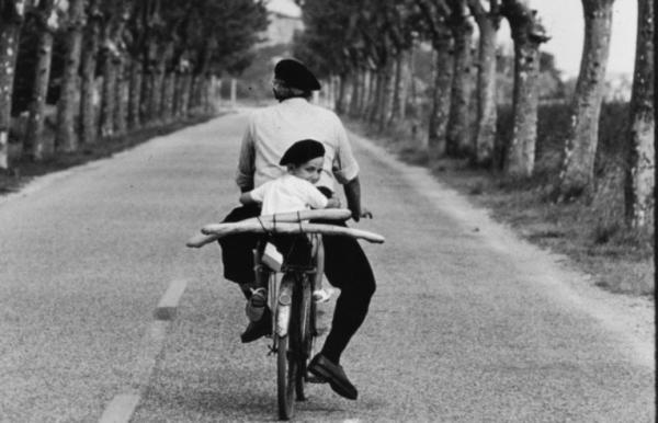 Il ‘900 visto da Erwitt: in Castiglia 100 fotografie per la mostra Artea