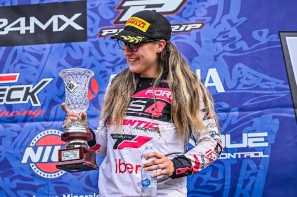 Sofia tradita dalla moto nel campionato italiano