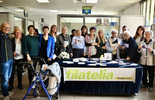 Il Tapparelli invitato dalle Poste in occasione della Festa dei nonni