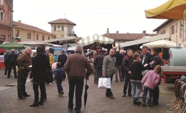 Il Mercà ‘d San Martin tiene viva la tradizione