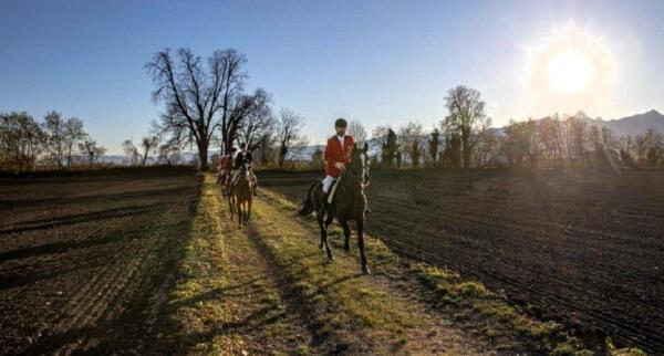 A cavallo, dai castelli di Lagnasco a Manta