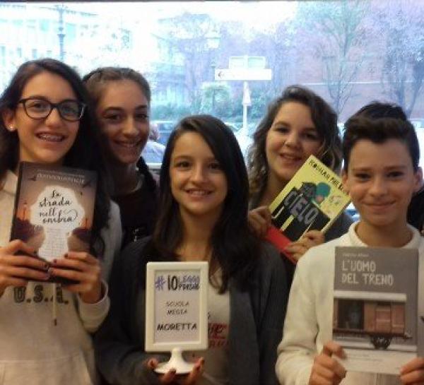 Questa settimana libri in dono alla scuola media