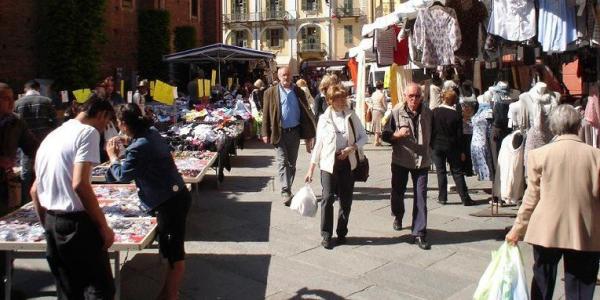 Saluzzo punta ai 18 mila abitanti Cresce ancora grazie agli stranieri