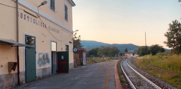 Costigliole festeggia il treno