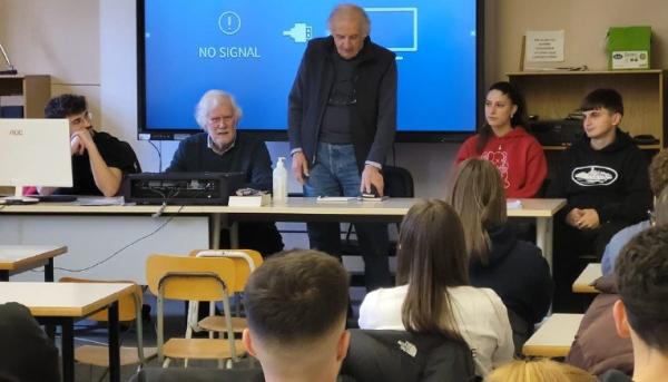 L’associazione partigiani in cattedra tra gli studenti del Denina