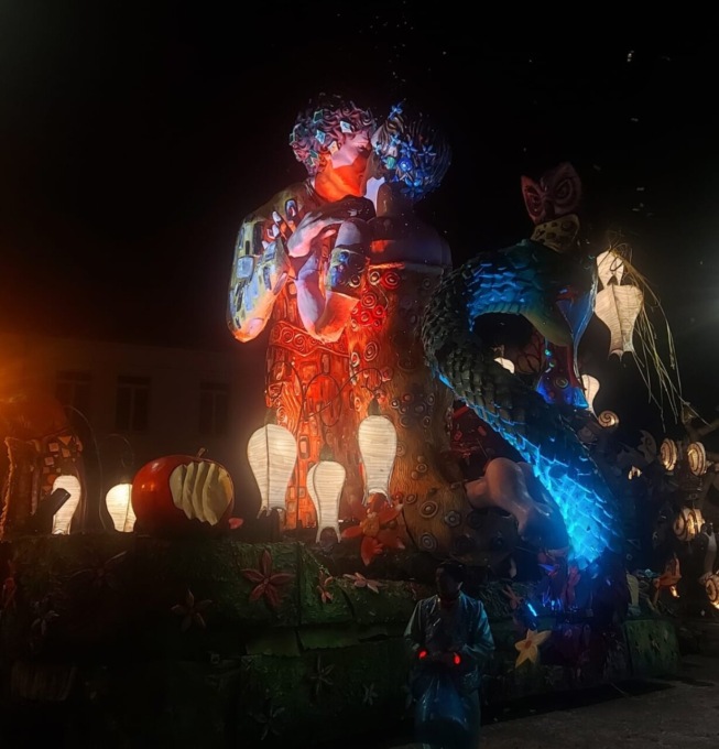 Il carro vincitore del Carnevale di Barge è di Cavour
