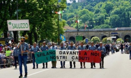 Centinaia di alpini dal Saluzzese in partenza per l’Adunata