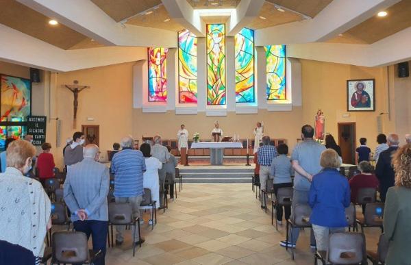 Il sabato di Maria Ausiliatrice processione e giornata di festa