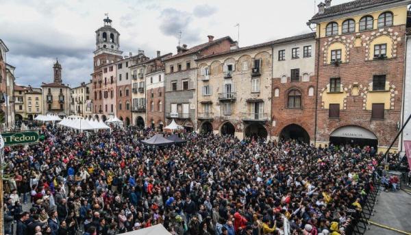 Fumetti, cosplay e musica: c’è “Savix Comics & Bricks”