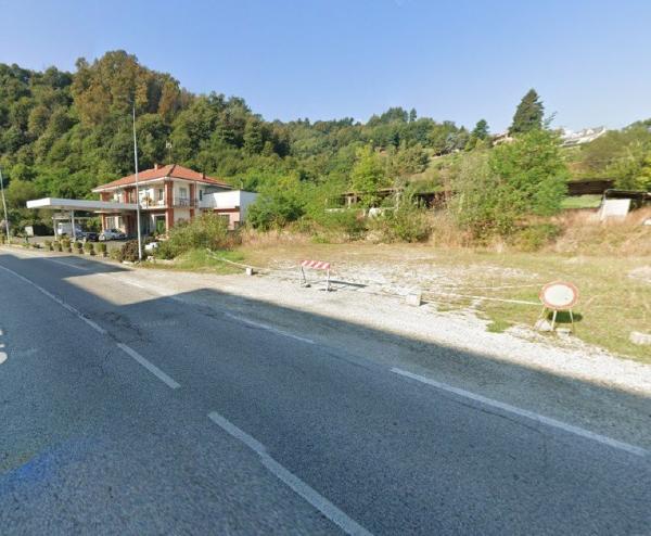 Barge, oltre 500 firme contro il supermarket