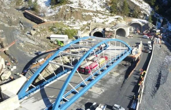 Il Tenda al taglio del nastro