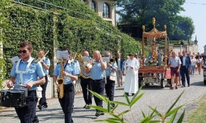 Da venerdì torna la Carminela La tradizione di frazione Villar