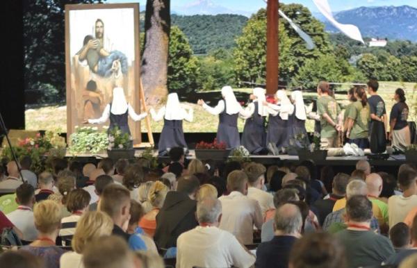 Oltre 5.000 al Cenacolo per ricordare Madre Elvira