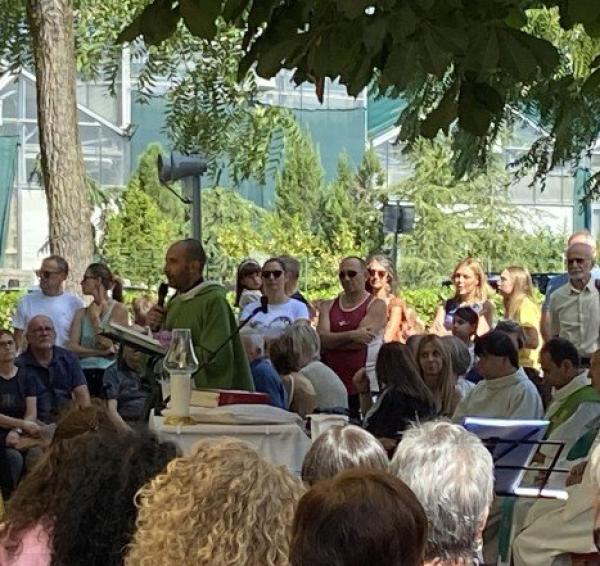 La comunità creata da don Marco lo ringrazia e saluta commossa