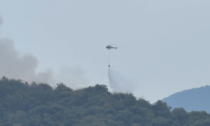 Continua l'incendio sul Monte Bracco