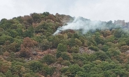 Ritornano le fiamme sul Mombracco