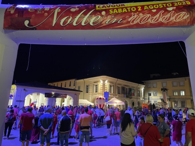 Il successo della decima Notte in rosso a Cavour