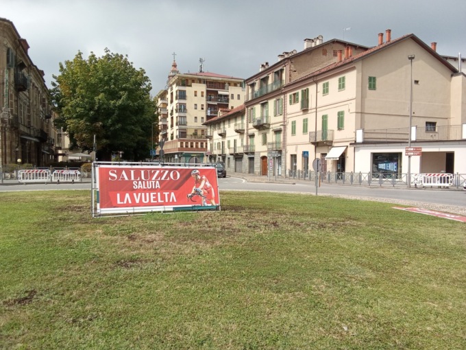 Saluzzo saluta la Vuelta 2025