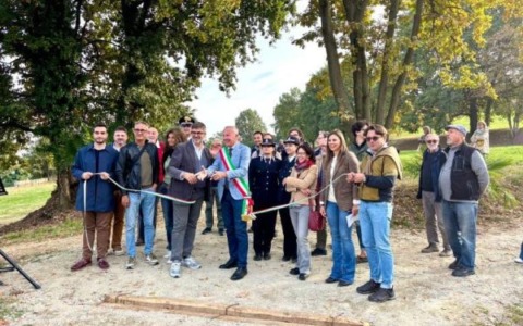 Centinaia di saluzzesi a passeggio in Vigna