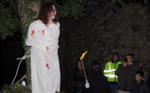 In cammino fra le streghe Le notti horror a Rifreddo