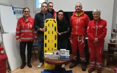 Nel ricordo di Giovanni i doni per la Cri Paesana