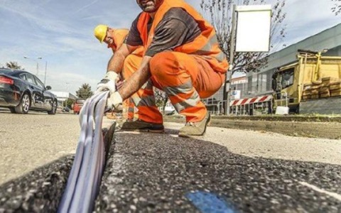 Cantieri “volanti” per la fibra a Manta