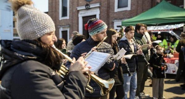 C’è “Natale col cuore” Domenica 14 in piazza a Bagnolo
