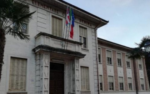 Revello, fondi per la scuola