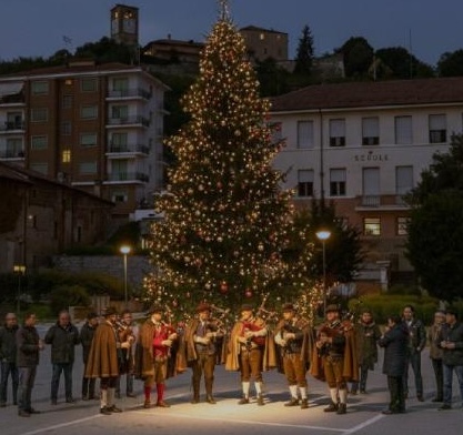 Domenica i fuochi nel cielo di Manta Kermesse in piazza per Natale