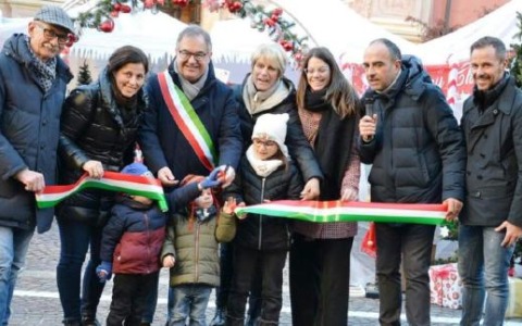 Busca con i mercatini è un salotto natalizio