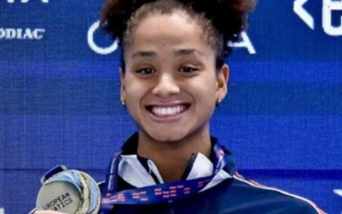 Sara Curtis è la nuova regina