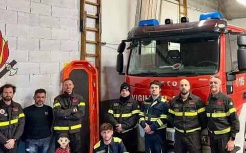 I Vigli del Fuoco di Dronero continano la raccolta fondi per un nuovo mezzo