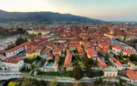 Busca under 30 è azzurra