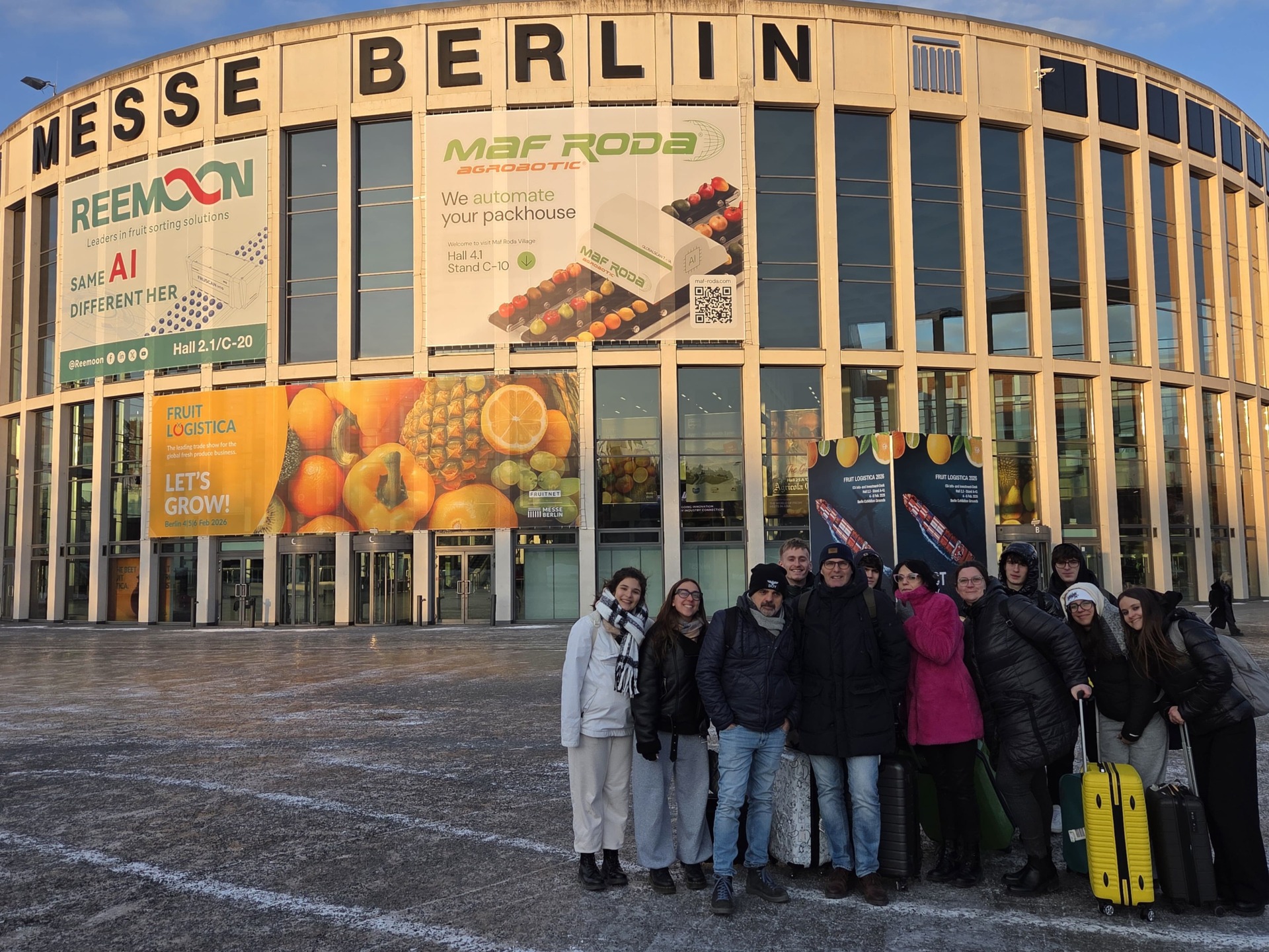 Berlino, il team dell'Alberghiero di barge