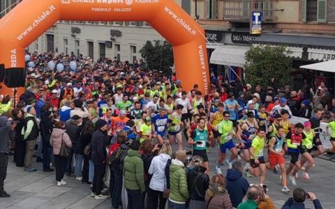 L’Atletica Saluzzo domina la Mezza del Marchesato 2026