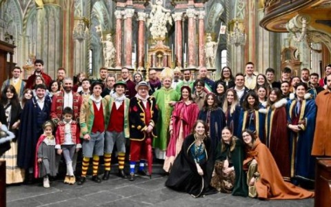 Volti, maschere, visite del sorriso sono le “cartoline” del Carnevale