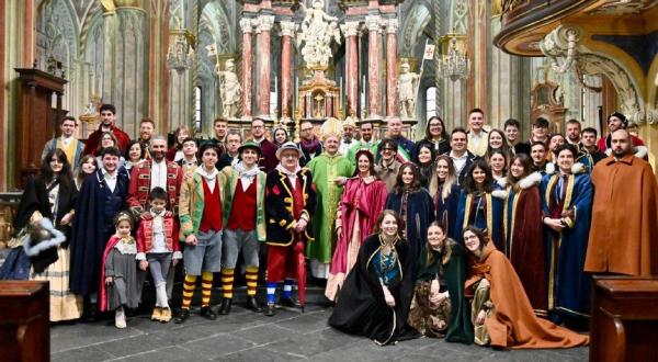 Volti, maschere, visite del sorriso sono le “cartoline” del Carnevale