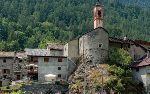 Casteldelfino esce dal Gal