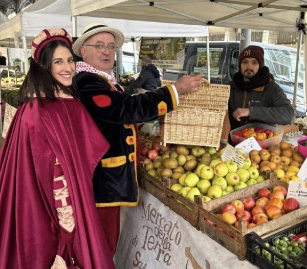 Ciaferlin e la Castellana dal mercato al Pala Crs