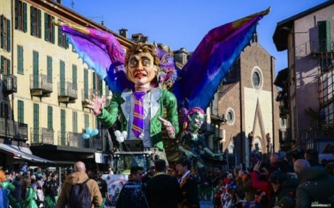 Domenica la grande sfilata con 11 gruppi in corso Italia