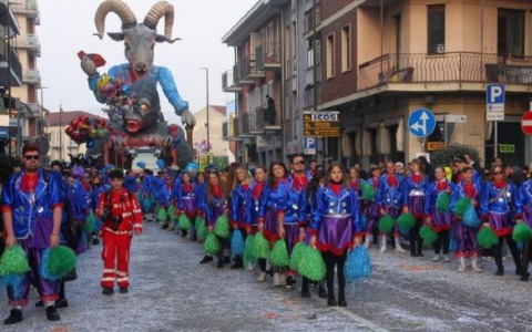 Nichelino trionfa in casa nella prima sfilata del 2026