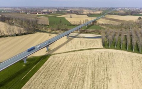 Ancora fermo il nuovo ponte di Cardè