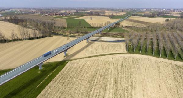 Ancora fermo il nuovo ponte di Cardè