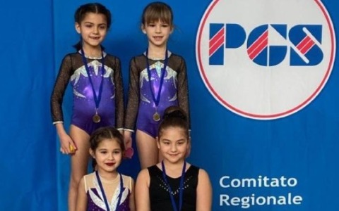 Applausi alle quattro Supermini