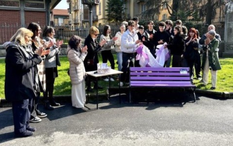 Dalla panchina lilla nel parco all’incontro con Amalia Ballarino