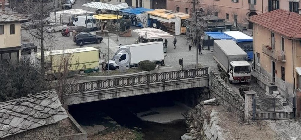 Barge, trasloco del mercato