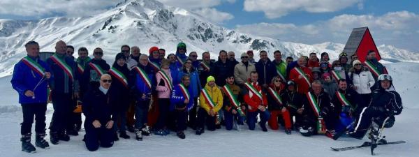Anche Moretta sugli sci tra sport e beneficenza